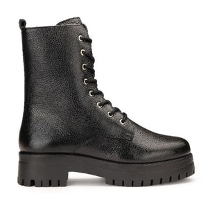 ALEXIS LACEUP